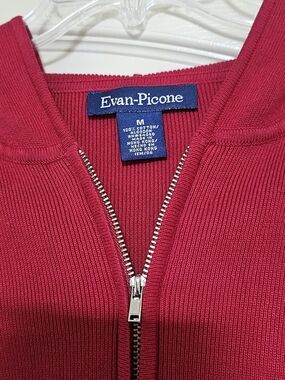 Evan-Picone Ribbed Knit Zipper Sweater. Red with white accents